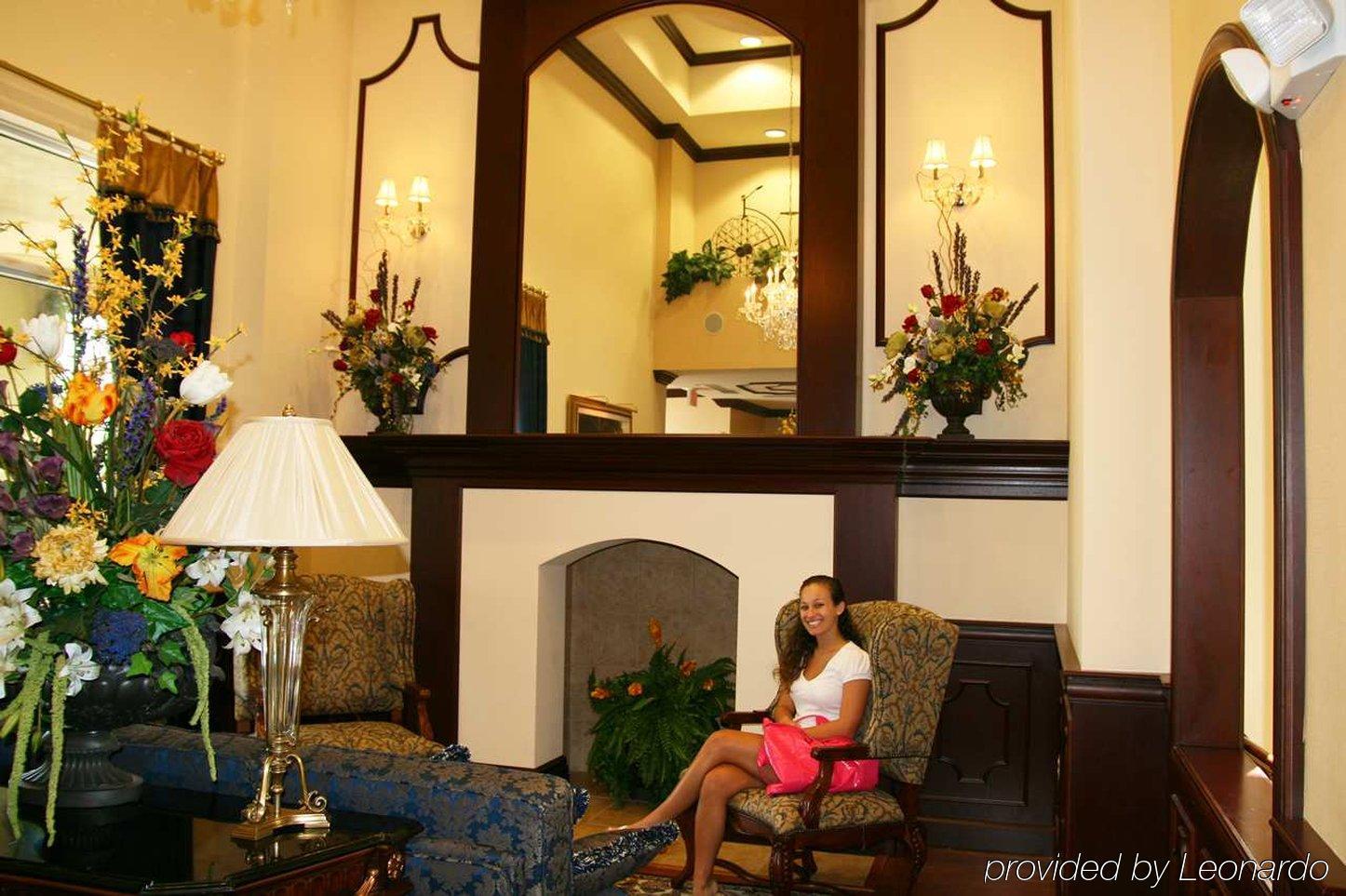 Hampton Inn & Suites Wellington Royal Palm Beach Interior photo
